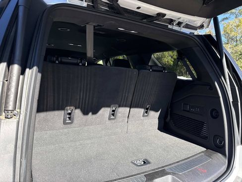 Used 2025 GMC Yukon Denali image 15
