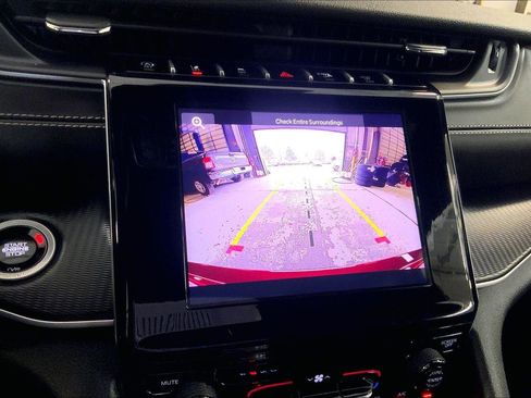 Certified 2025 Jeep Grand Cherokee Laredo X w/ Trailer Tow Package image 21