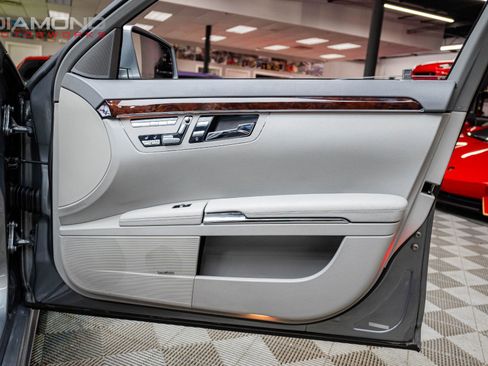 Used 2011 Mercedes-Benz S 550 image 94