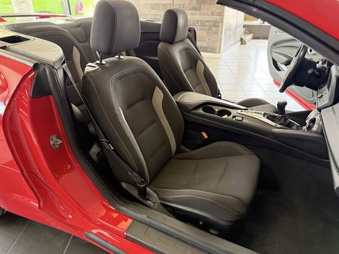 Used 2016 Chevrolet Camaro LT RWD image 24