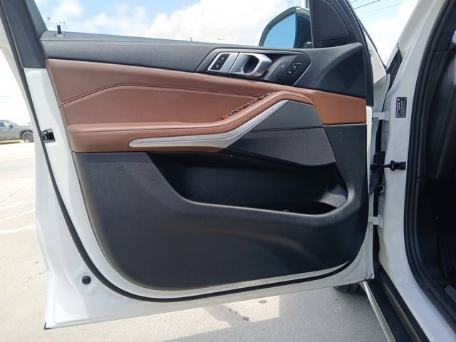 Used 2022 BMW X5 sDrive40i w/ Luxury Seating Package RWD image 20
