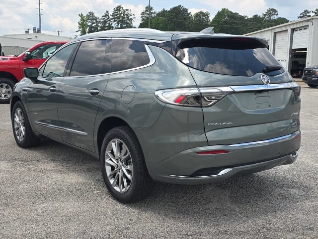 Used 2023 Buick Enclave Avenir w/ Avenir Technology Package FWD image 3