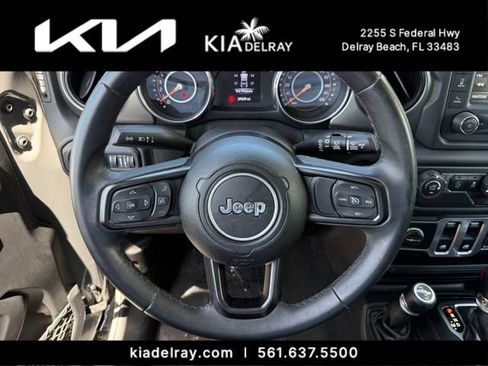 Used 2018 Jeep Wrangler Sport AWD/4WD image 29
