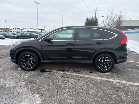 Used 2016 Honda CR-V SE image 2