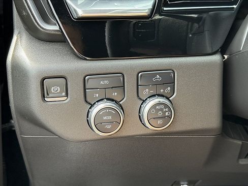 Used 2025 GMC Sierra 1500 Elevation AWD/4WD image 15