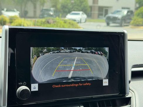 Used 2023 Toyota RAV4 SE w/ Weather & Moonroof Package AWD/4WD image 4