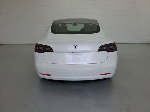 Used 2023 Tesla Model 3 Standard Range image 6