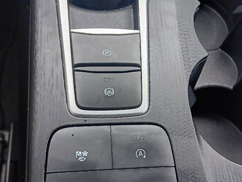 Used 2022 Ford Escape SE w/ Convenience Package image 16