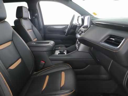 Used 2023 GMC Yukon AT4 image 37