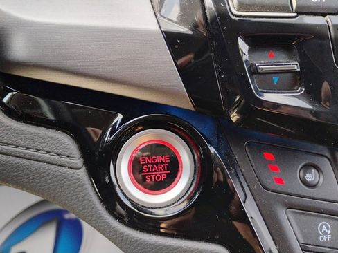 Certified 2024 Honda Odyssey Touring image 20