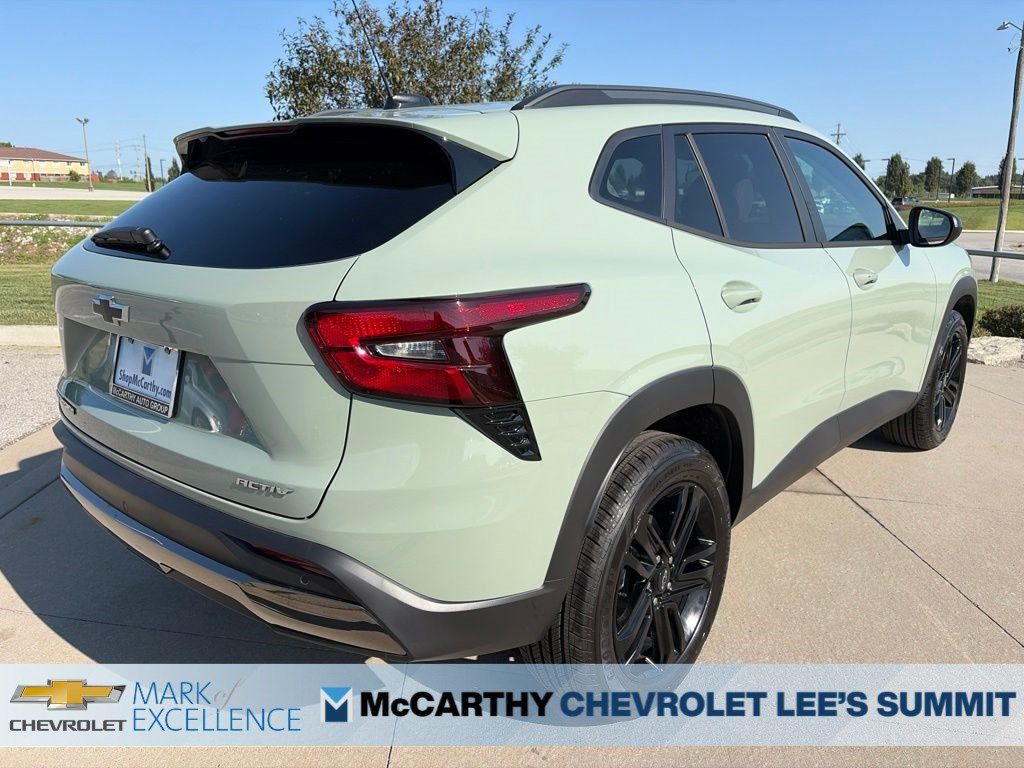 New 2026 Chevrolet Trax ACTIV w/ Driver Confidence Package FWD image 18