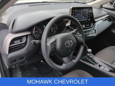 Used 2021 Toyota C-HR LE FWD image 11