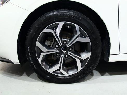 Used 2020 Kia Forte LXS image 16