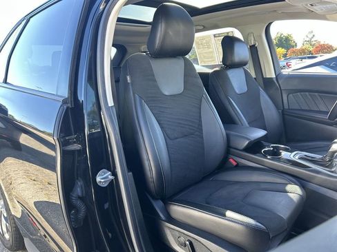 Used 2018 Ford Edge Sport w/ Technology Package image 66