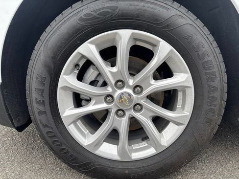 Used 2020 Chevrolet Equinox LS w/ LPO, Cargo Package AWD/4WD image 11