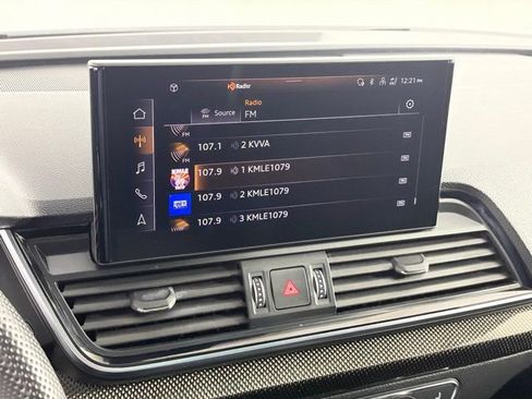 Used 2022 Audi SQ5 Prestige image 34