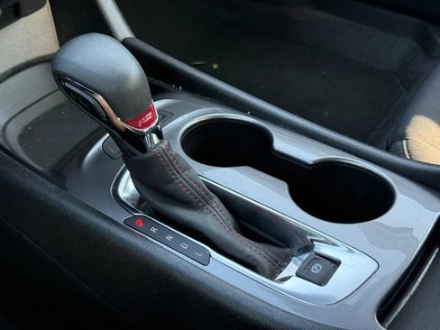 Used 2024 Chevrolet Malibu RS FWD image 19