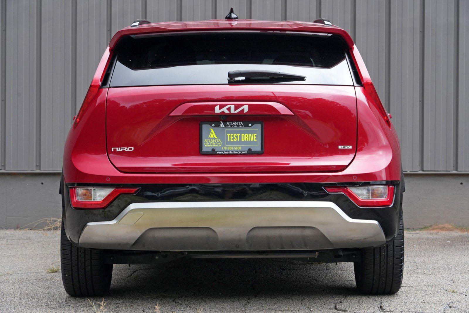 Used 2024 Kia Niro EX Touring FWD image 9
