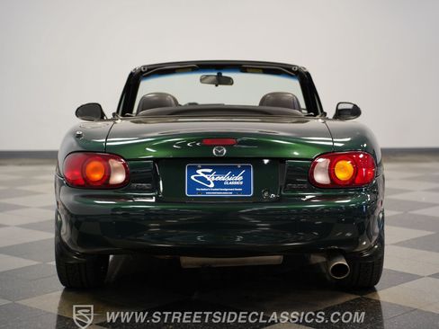 Used 1999 MAZDA MX-5 Miata RWD image 26