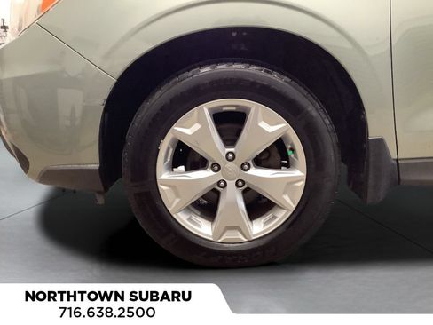 Used 2014 Subaru Forester 2.5i Premium w/ All-Weather Package AWD/4WD image 23