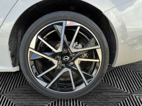 New 2025 Nissan Sentra SR image 39