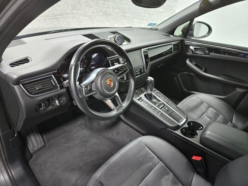 Used 2018 Porsche Macan image 13