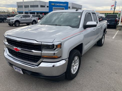 Used 2019 Chevrolet Silverado 1500 LT image 3
