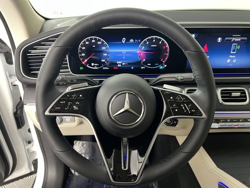 New 2026 Mercedes-Benz GLS 450 4MATIC image 29