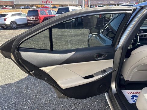 Used 2015 Lexus IS 250 image 13