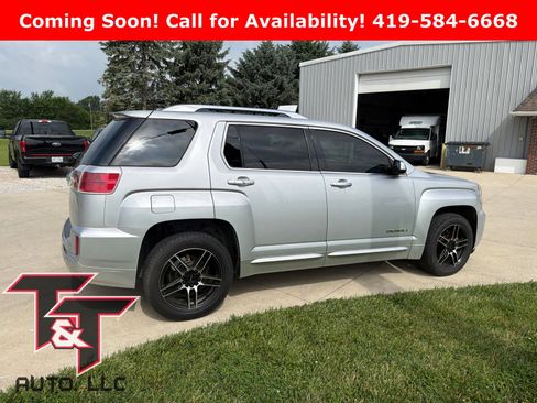 Used 2016 GMC Terrain Denali FWD image 2