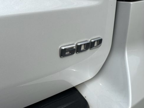 Used 2021 Cadillac Escalade ESV Premium Luxury Platinum AWD/4WD image 8