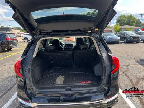 Used 2020 GMC Terrain Denali w/ Denali Premium Package AWD/4WD image 16