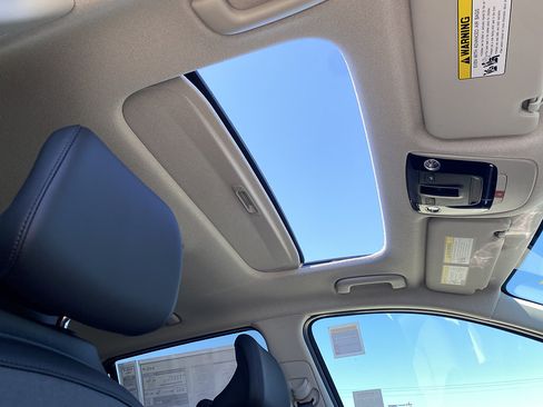 New 2026 Kia Niro Wave FWD image 27