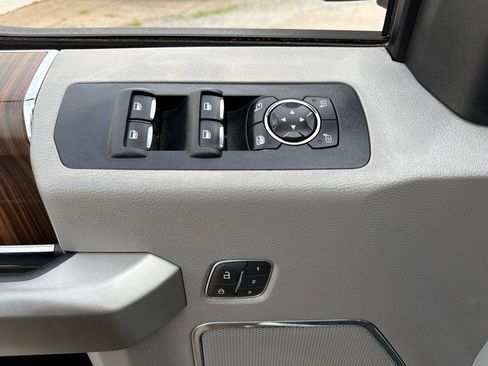 Used 2016 Ford F150 Lariat w/ Equipment Group 501A Mid RWD image 24