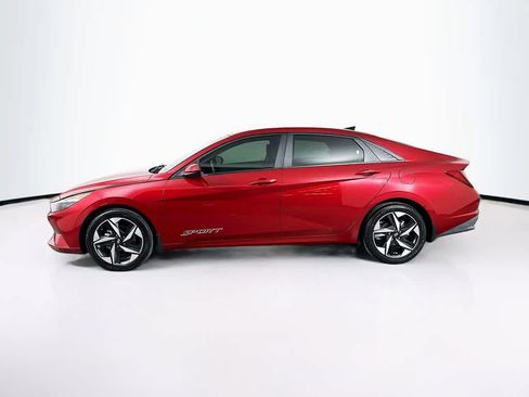 Used 2023 Hyundai Elantra SEL w/ Convenience Package FWD image 3