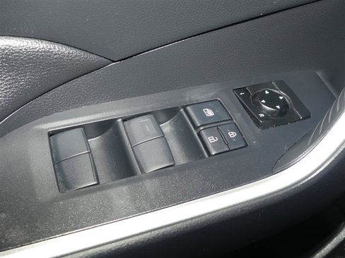 Used 2020 Toyota RAV4 LE w/ All Weather Liner Package AWD/4WD image 19