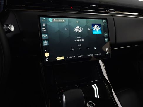 Used 2025 Land Rover Range Rover Sport SE image 26