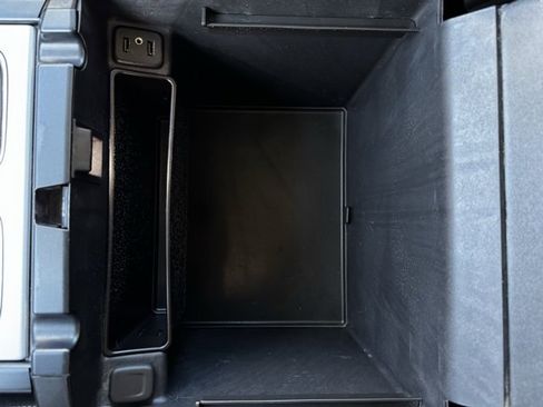 Used 2017 GMC Sierra 3500 SLT w/ Duramax Plus Package image 19