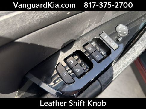 Certified 2025 Kia Sportage SX FWD image 17