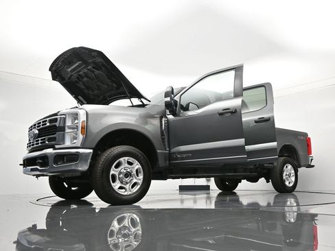 Certified 2025 Ford F250 XLT image 47