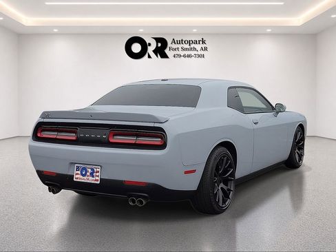 Used 2022 Dodge Challenger GT RWD image 5
