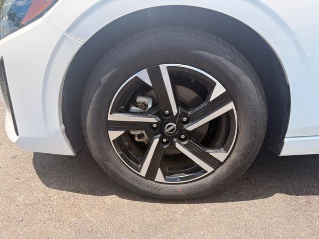 Used 2025 Nissan Sentra SV FWD image 22