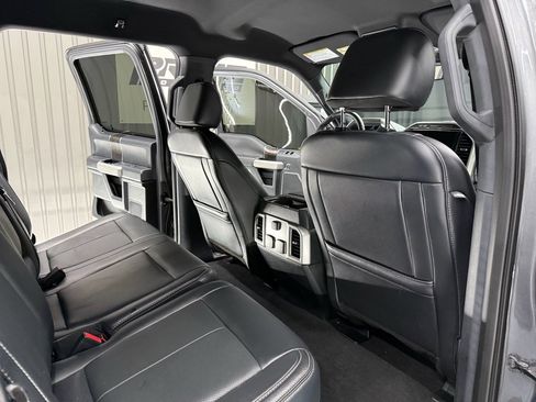 Used 2022 Ford F250 Lariat w/ Black Appearance Package image 34
