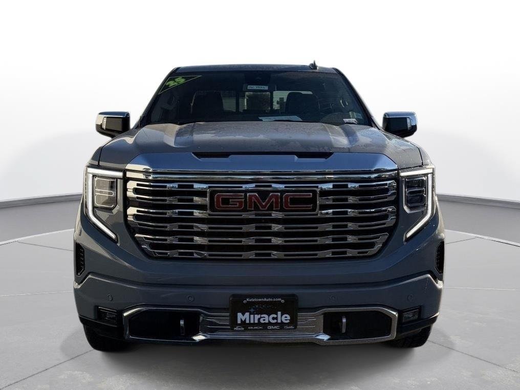 Used 2025 GMC Sierra 1500 Denali AWD/4WD image 7