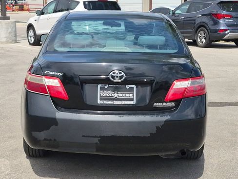 Used 2008 Toyota Camry LE FWD image 4
