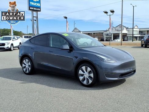 Used 2023 Tesla Model Y Long Range image 7
