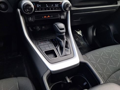 Used 2024 Toyota RAV4 XLE image 24