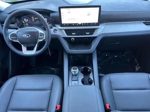 New 2026 Ford Explorer Active w/ Active Comfort Package RWD image 10