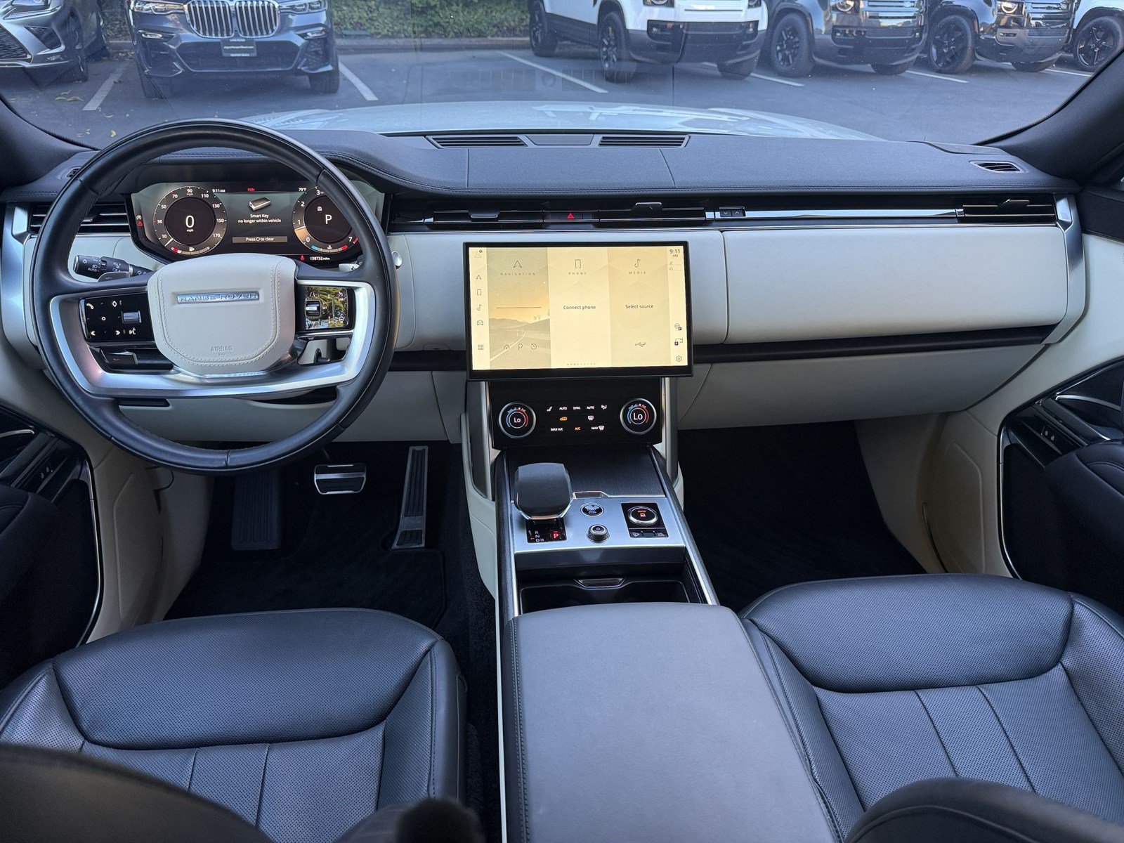 Used 2023 Land Rover Range Rover SE AWD/4WD image 16