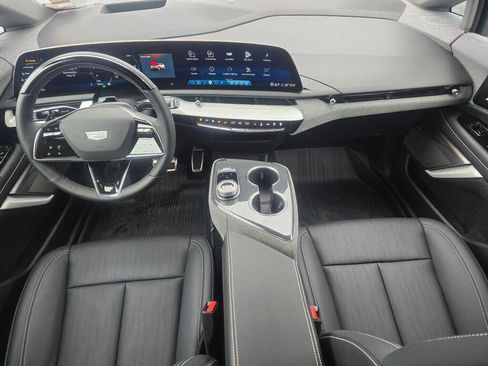 Used 2026 Cadillac Optiq Luxury 2 AWD/4WD image 19